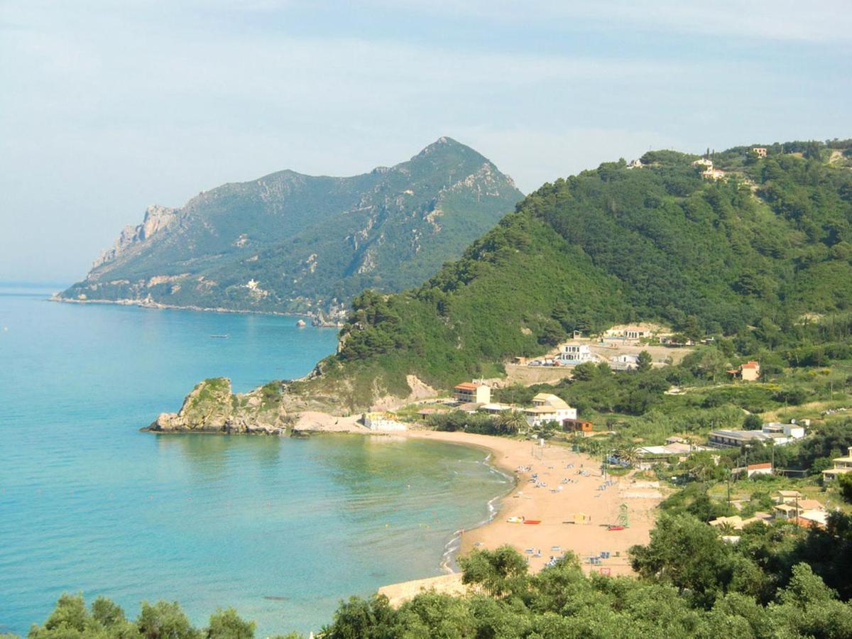 Large Apartment By The Pool - Pelekas Beach, Corfu Bagian luar foto